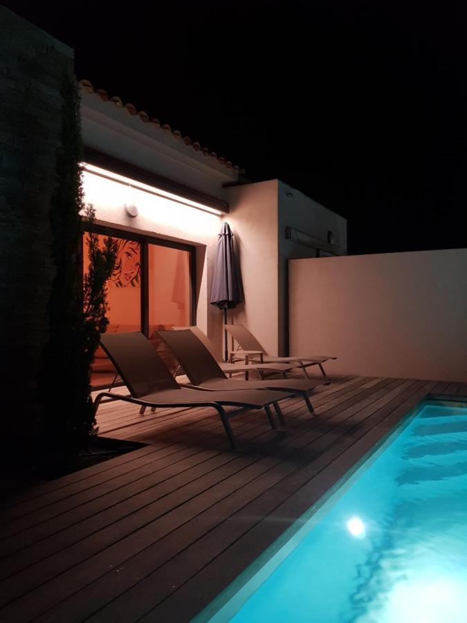 Villa Home Holiday A Cala Rossa Lecci Eksteriør bilde