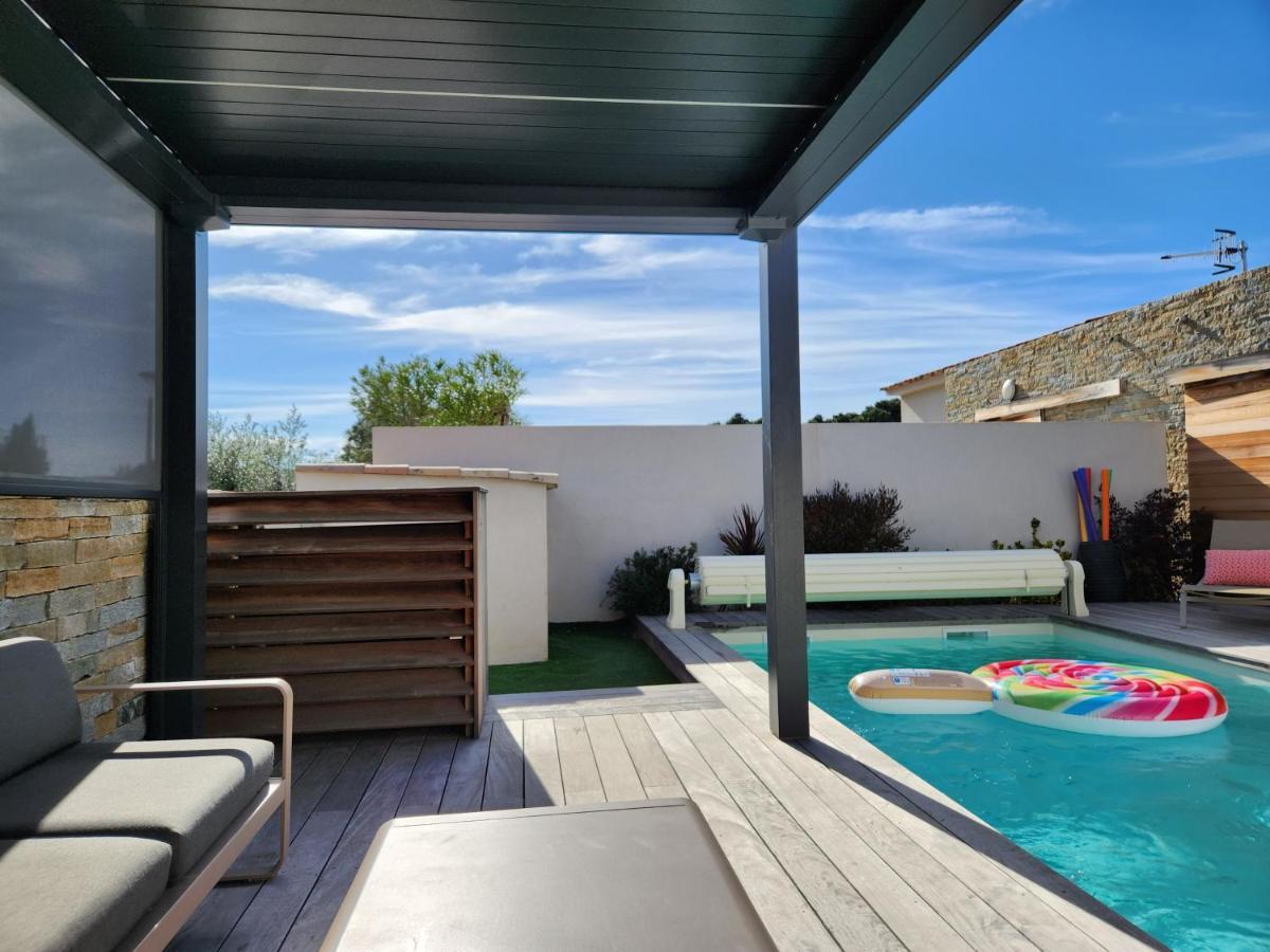 Villa Home Holiday A Cala Rossa Lecci Eksteriør bilde