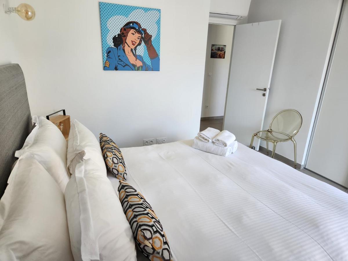 Villa Home Holiday A Cala Rossa Lecci Eksteriør bilde