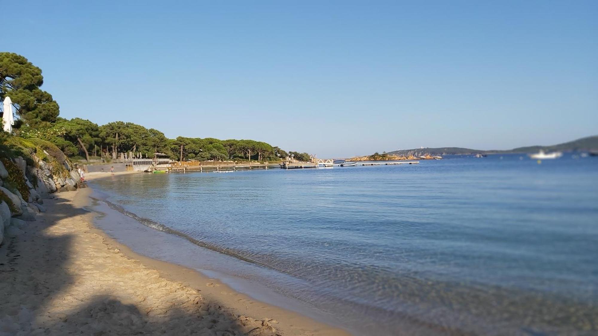 Villa Home Holiday A Cala Rossa Lecci Eksteriør bilde